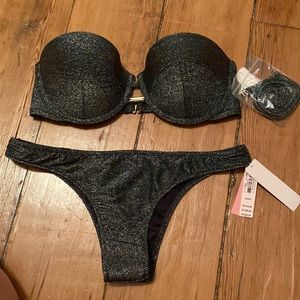 NWT Victoria’s Secret bikini